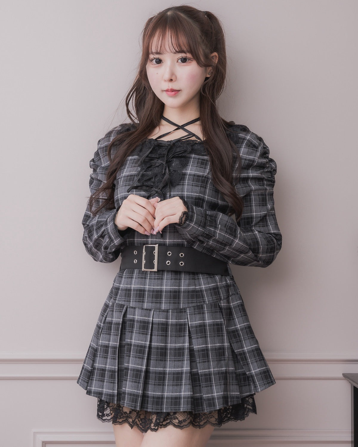 pium レースフリルプリーツミニワンピースブラックチェック ピウム レースフリルプリーツミニワンピース – pium