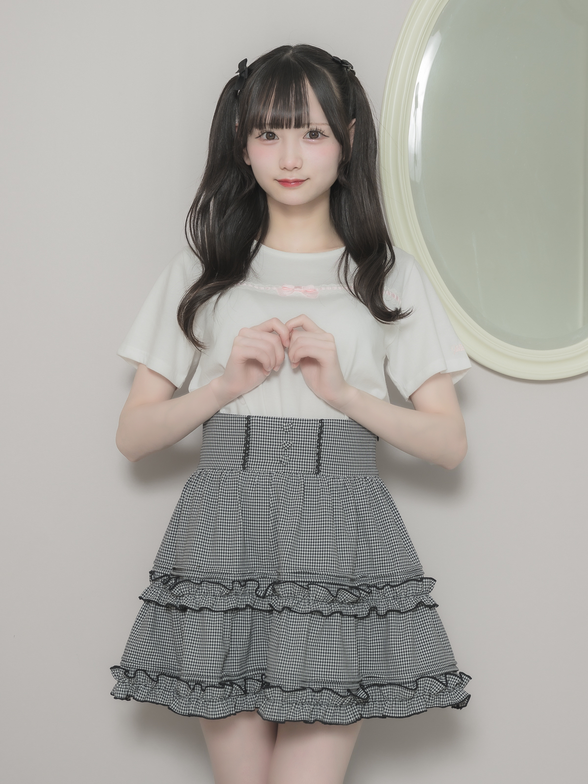 モデル身長:155cm/着用カラー:ホワイト×ピンク