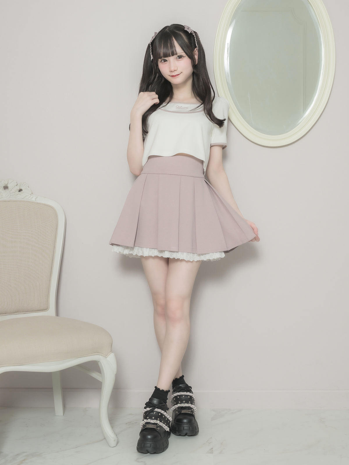 モデル身長:155cm/着用カラー:ホワイト×ピンク