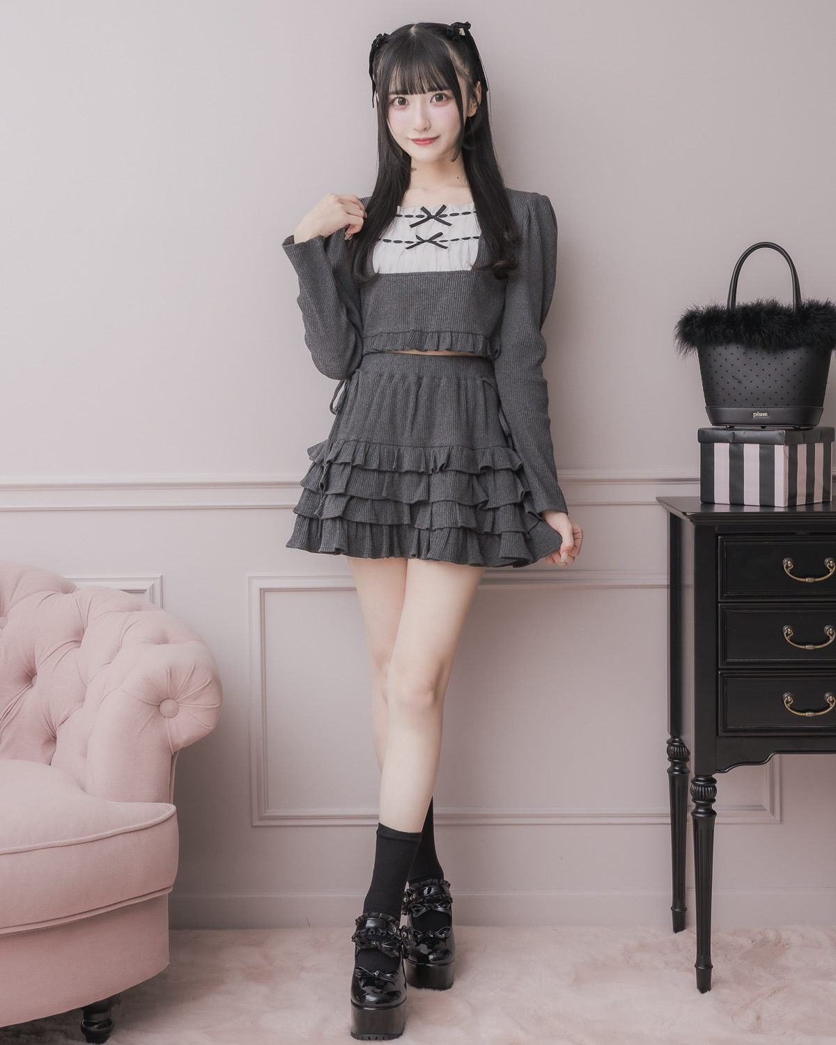 モデル身長：157cm/着用カラー:チャコール