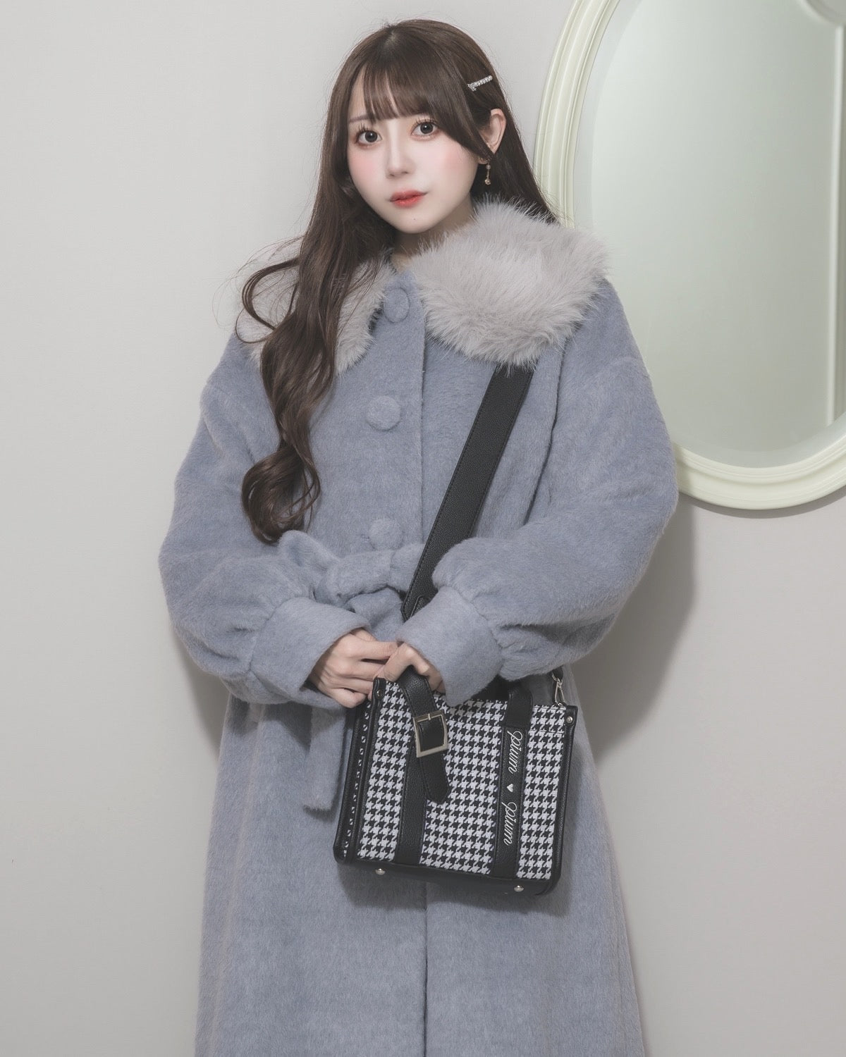 モデル身長:159cm/着用カラー:グレー