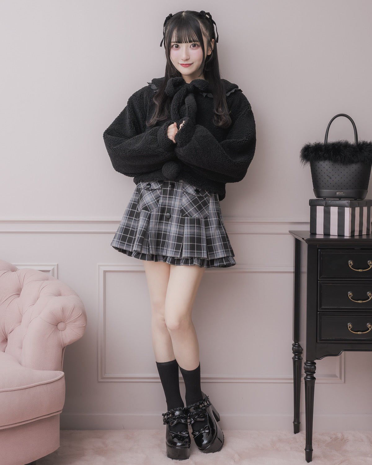 モデル身長:157cm/着用カラー:ブラック