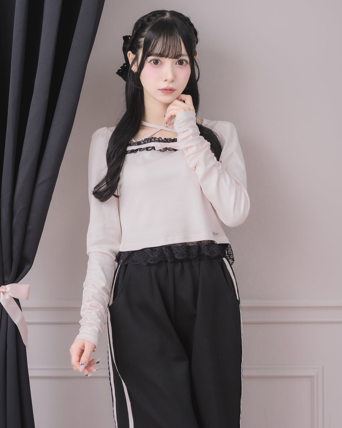 モデル身長：155cm/着用カラー：ピンク×ブラック