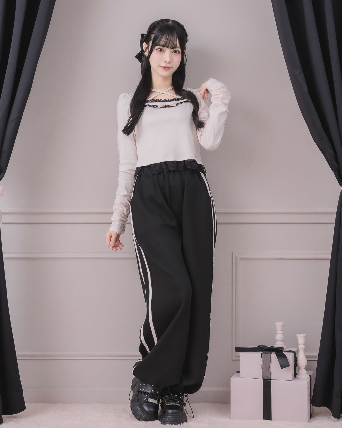 モデル身長：155cm/着用カラー：ピンク×ブラック