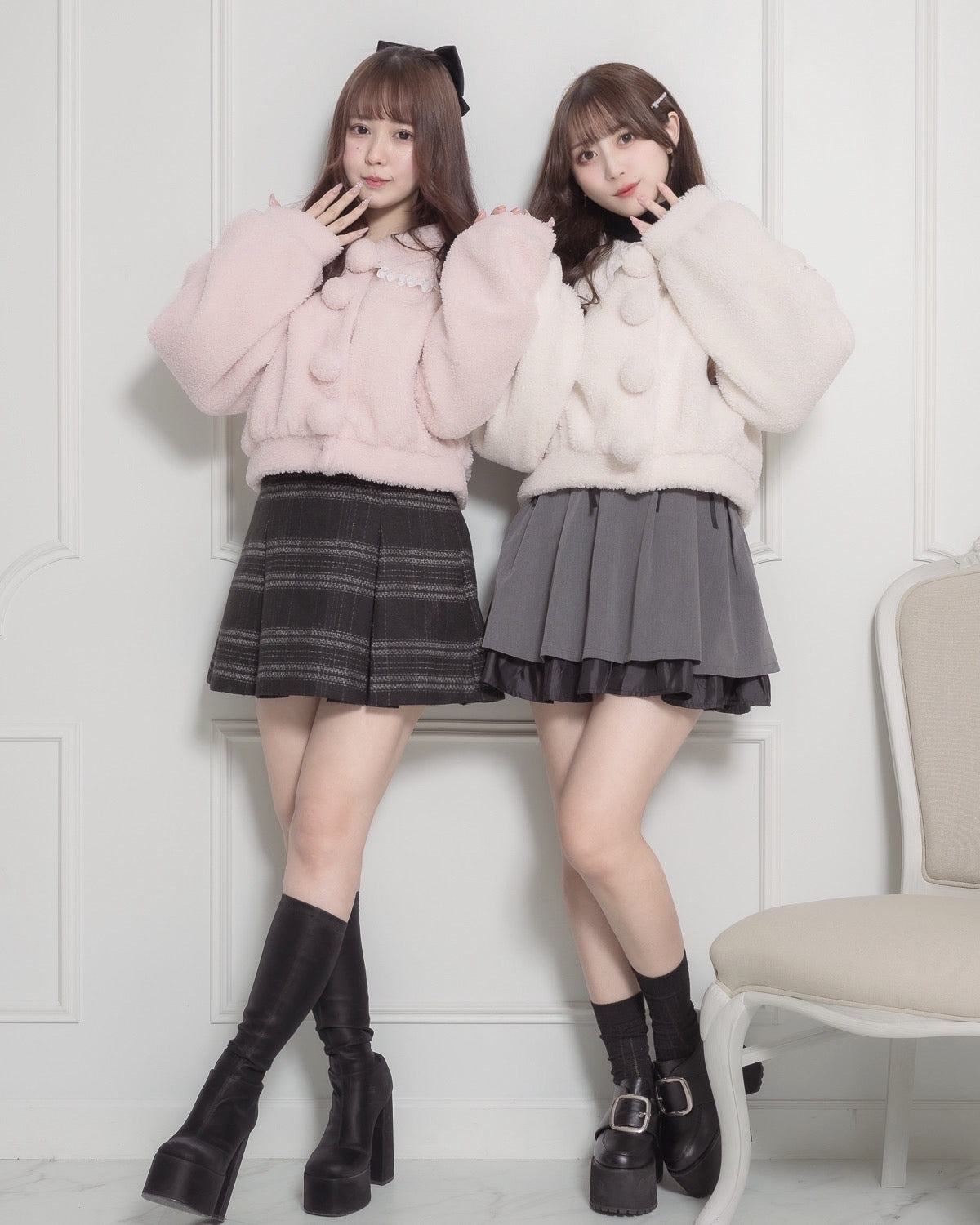 (左)モデル身長:157cm/着用カラー:ピンク (右)モデル身長:159cm/着用カラー:ホワイト