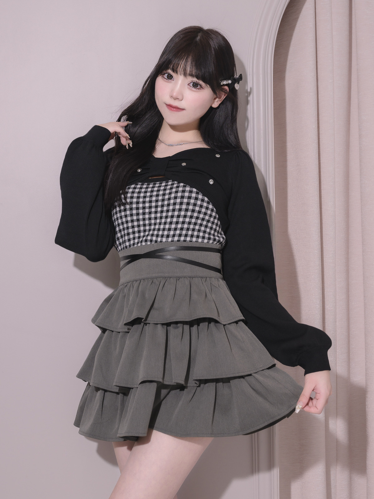 モデル身長:163cm/着用カラー:ホワイト×ブラック