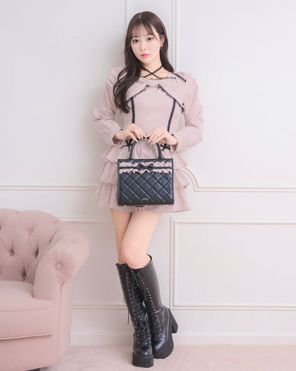 カラー：ブラック×ピンク