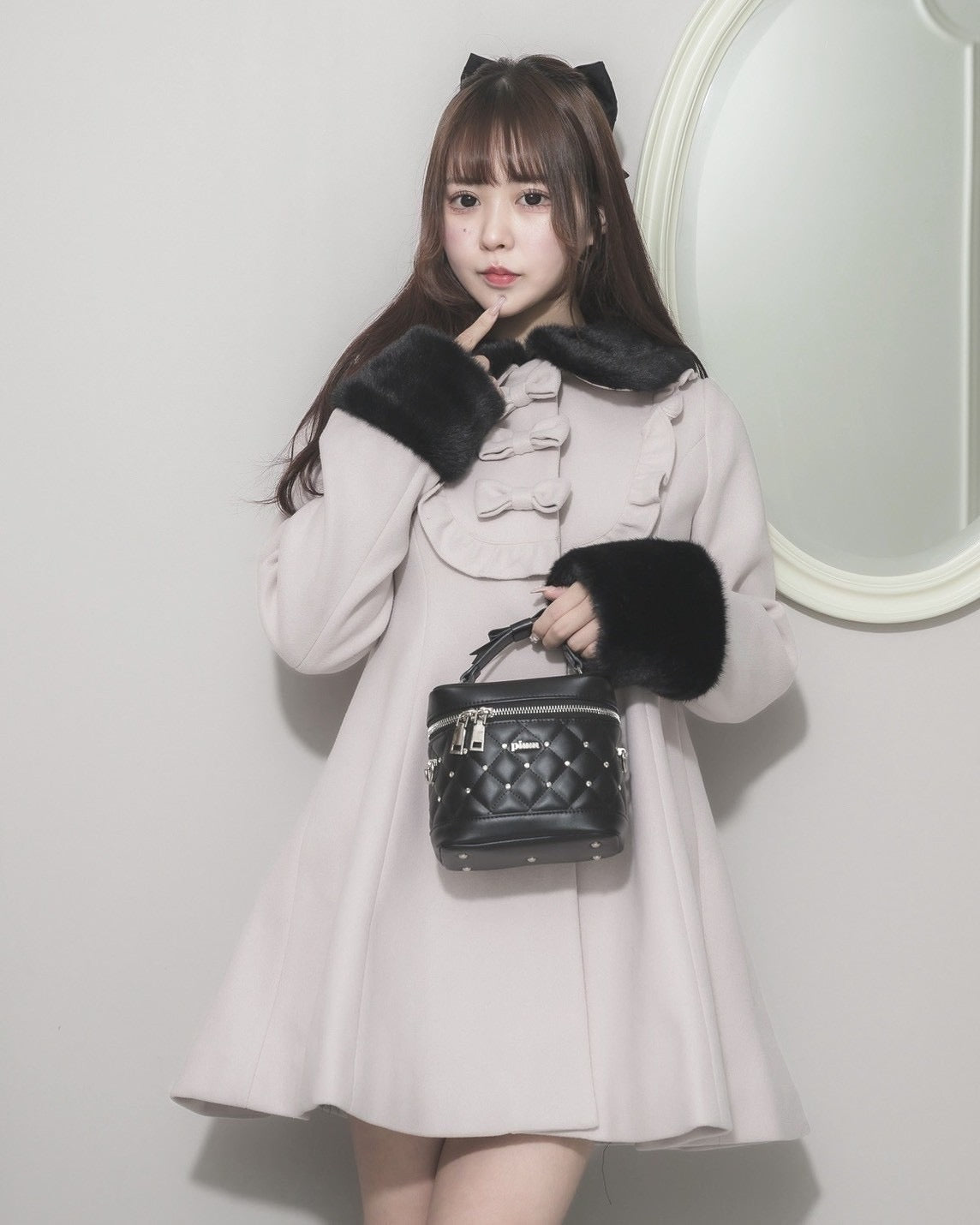 カラー:ブラック