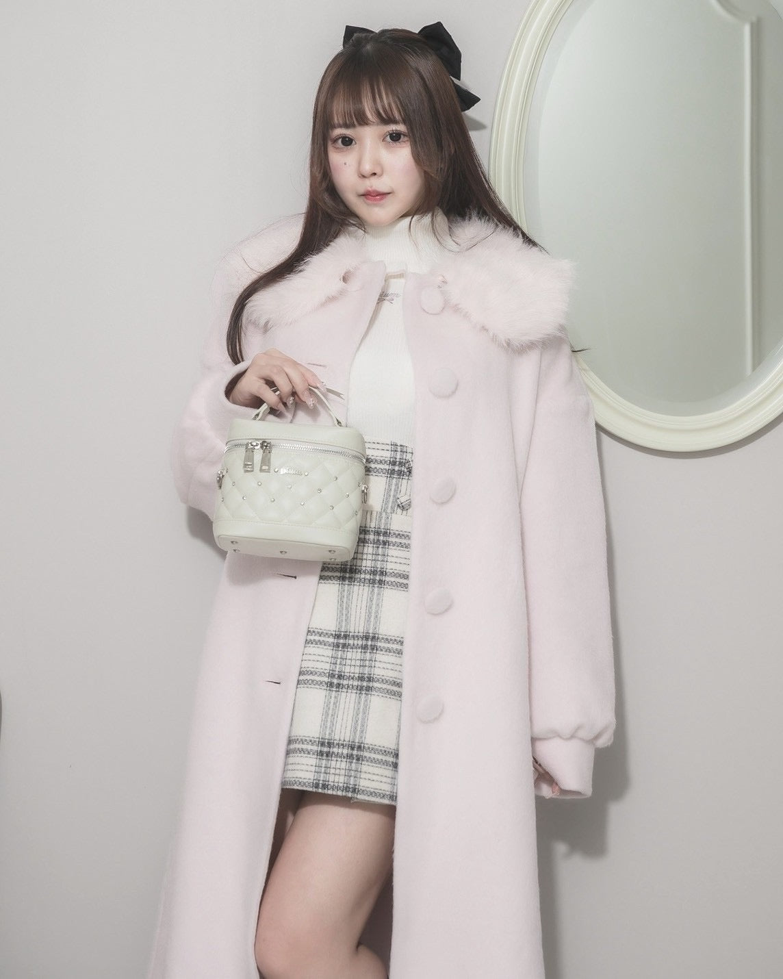 カラー:アイボリー