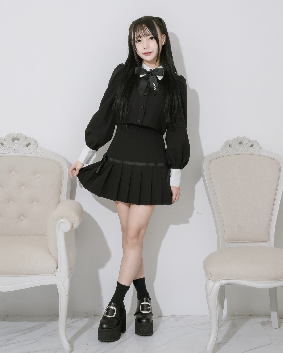 サイドリボンハイウエストプリーツスカート