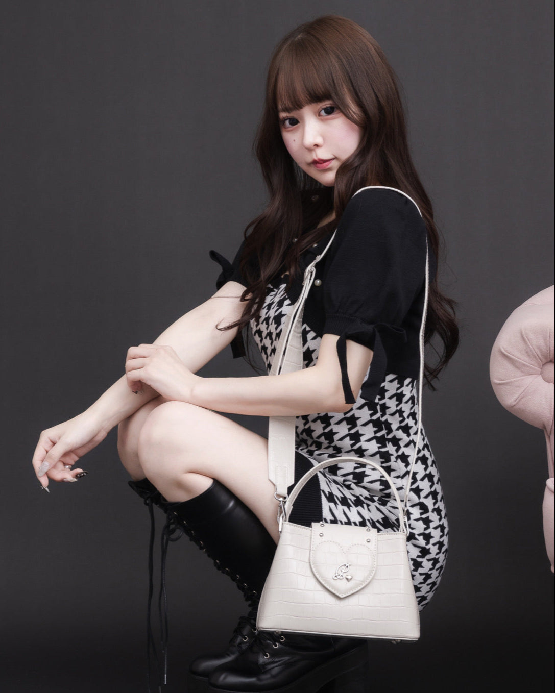 カラー:アイボリー