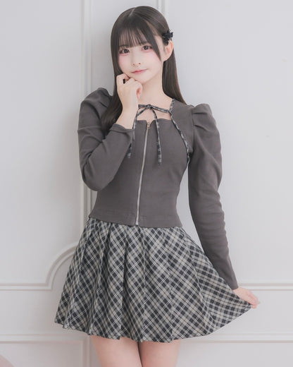 モデル身長：158cm/着用カラー:チャコール