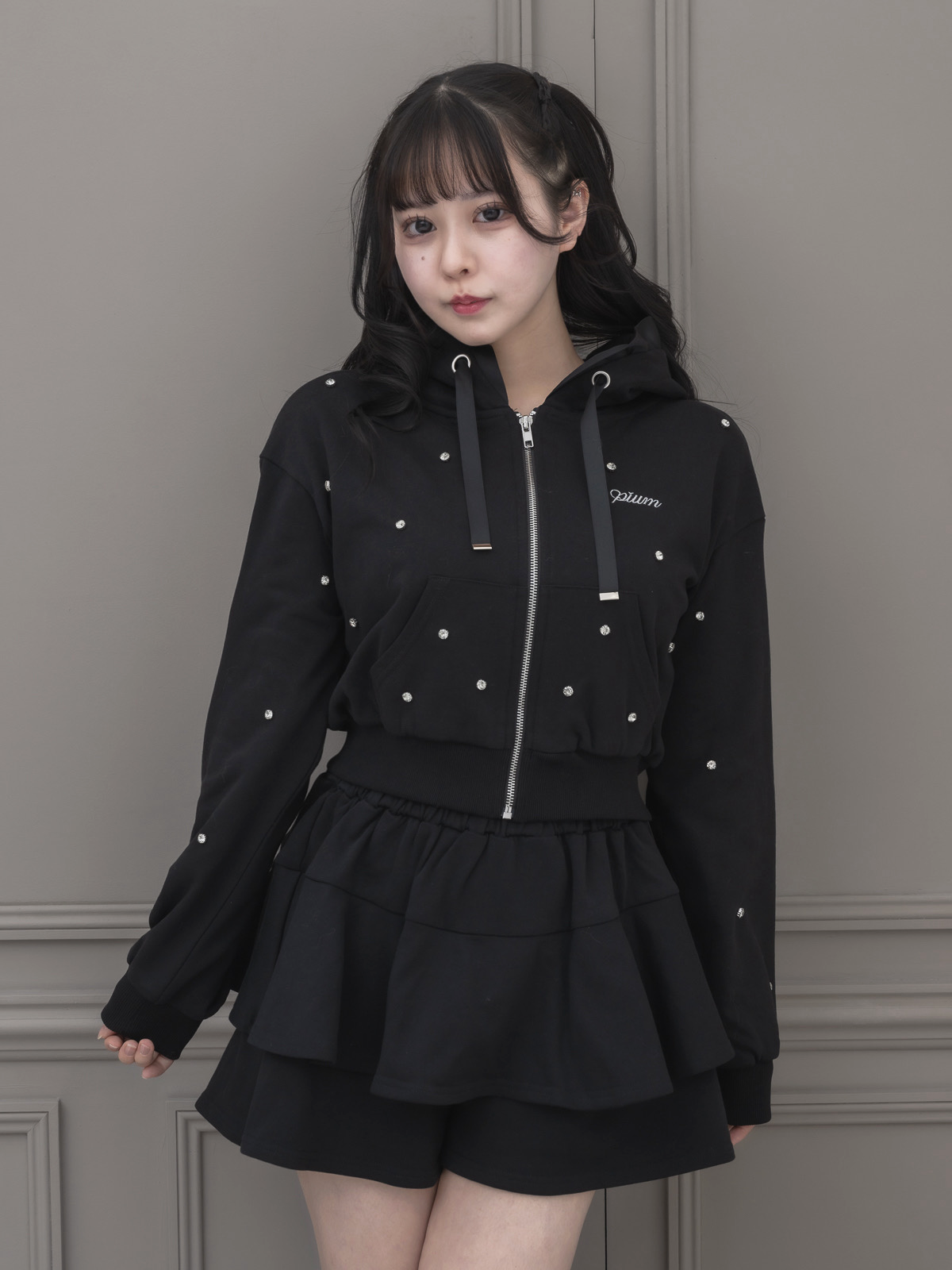 モデル身長:157cm/着用カラー:ブラック