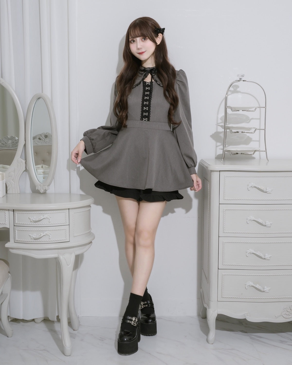 モデル身長:159cm/着用カラー:チャコール