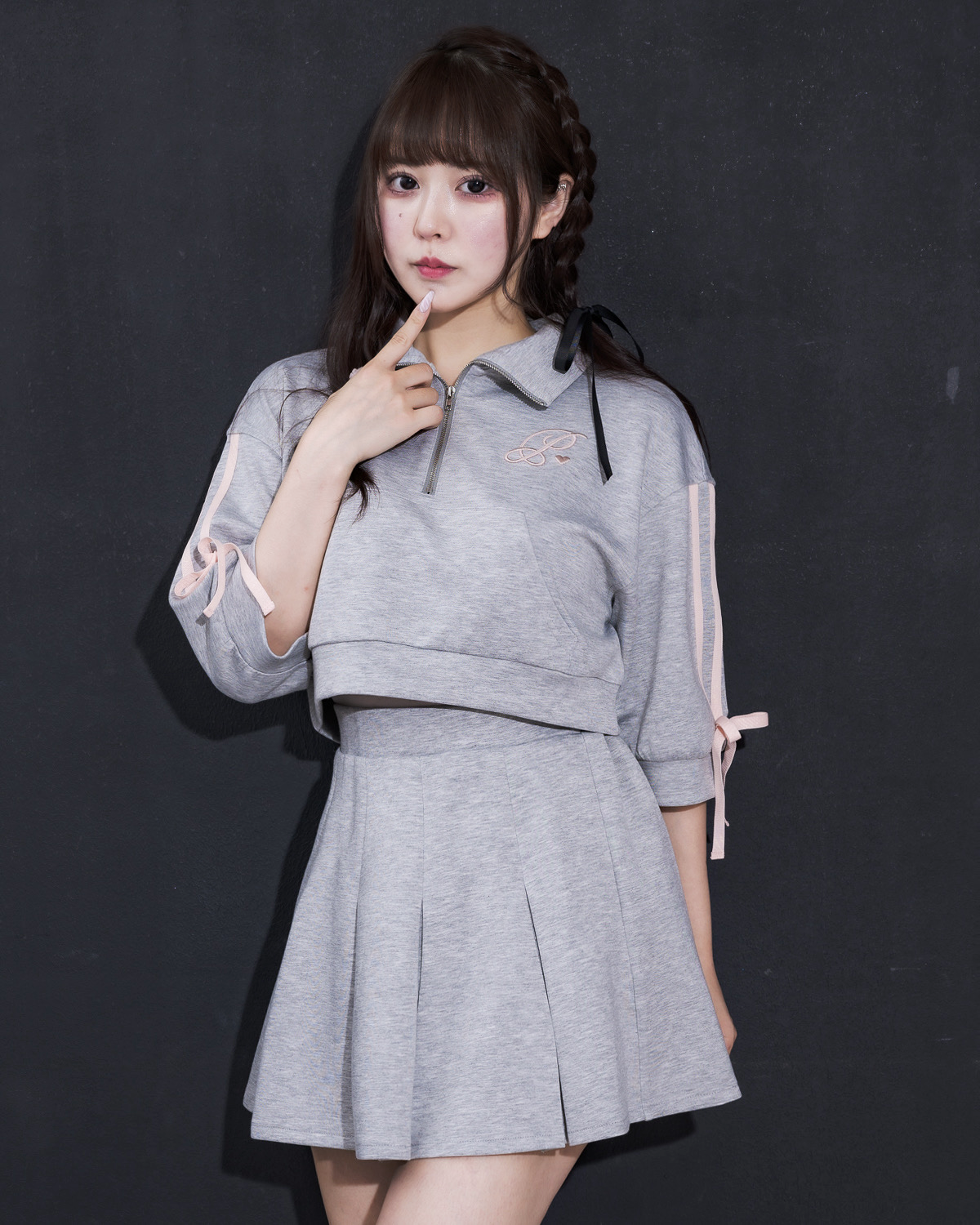 モデル身長:157cm/着用カラー:グレー