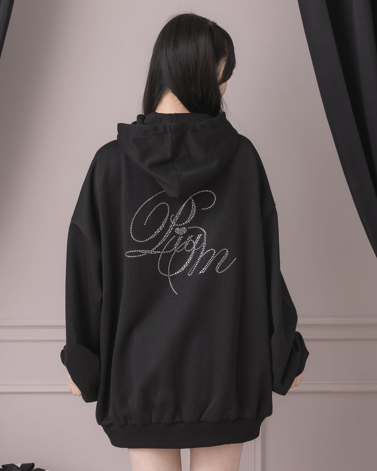 モデル身長：155cm/着用カラー:ブラック