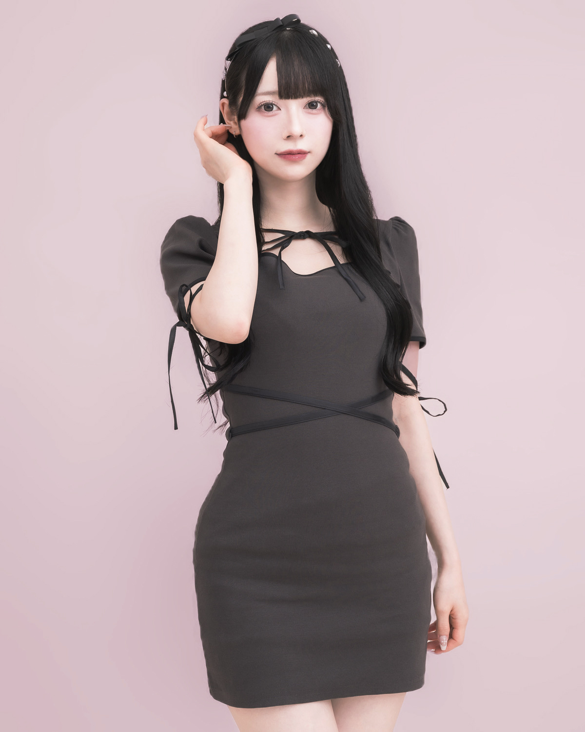 モデル身長:155cm/着用カラー : チャコール