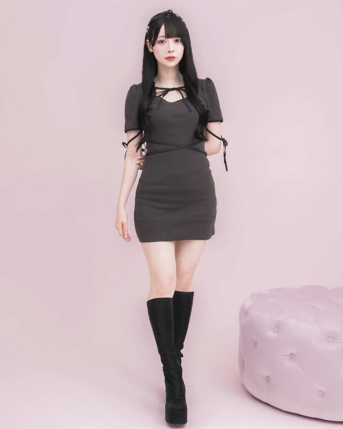 モデル身長:155cm/着用カラー : チャコール