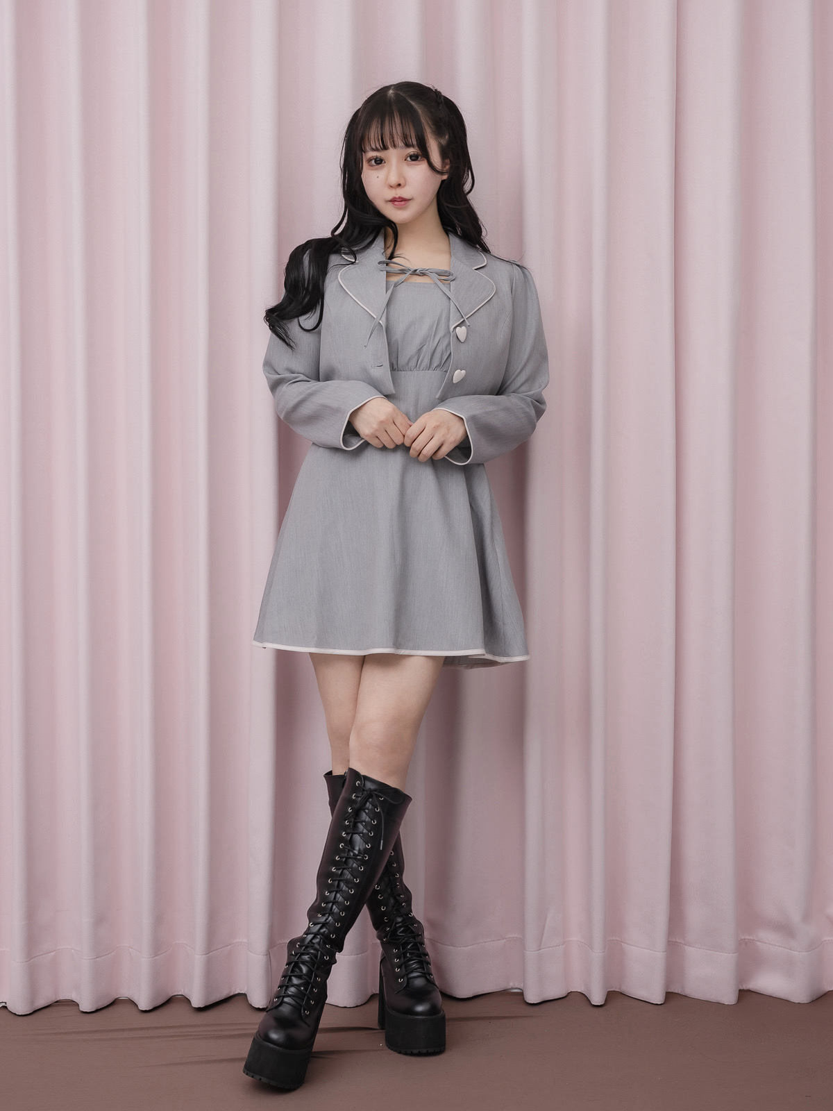 モデル身長:157cm/着用カラー:グレー