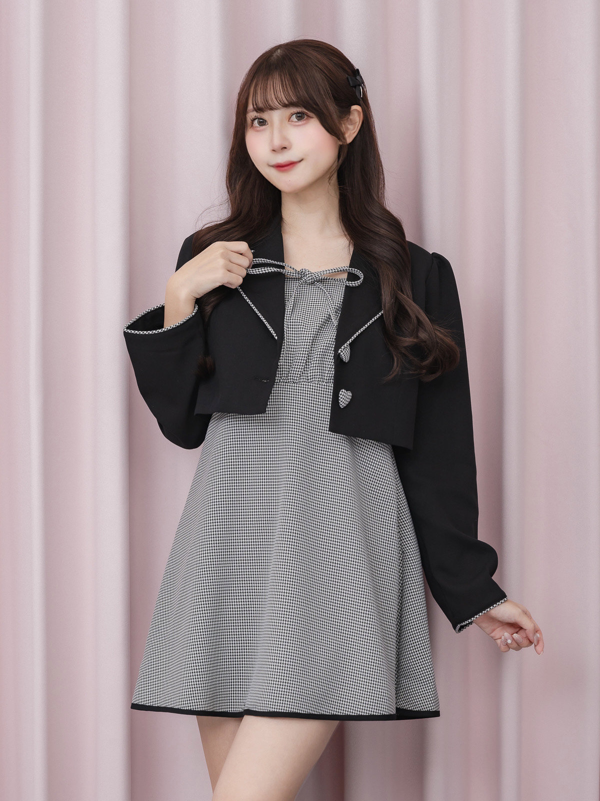 モデル身長:159cm/着用カラー:ブラック