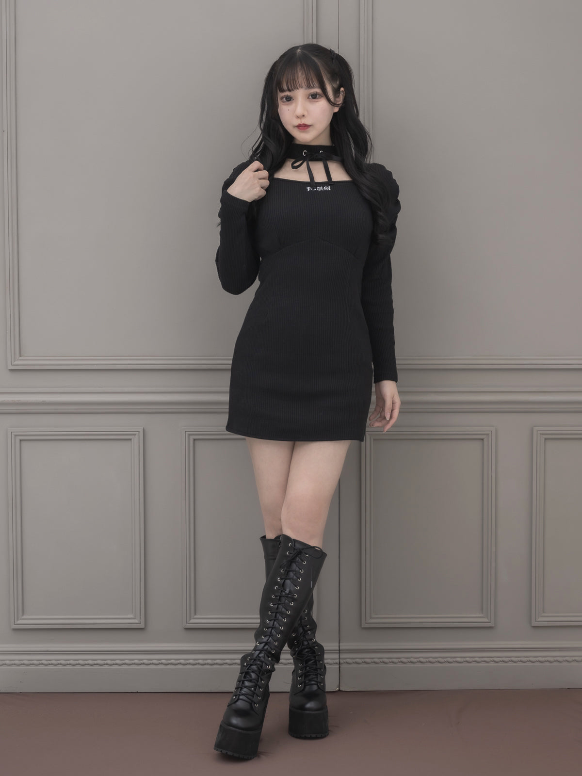 モデル身長:157cm/着用カラー:ブラック