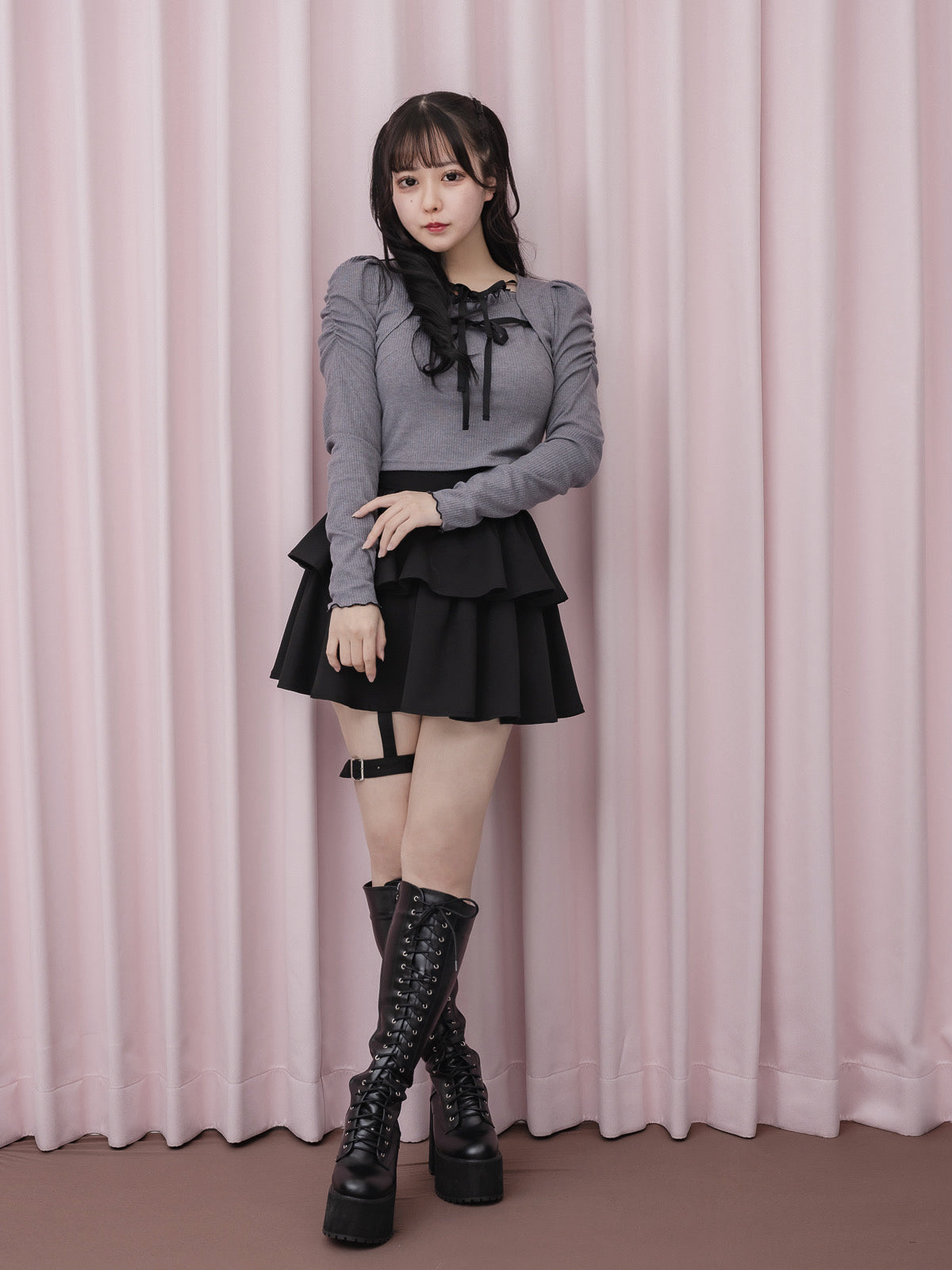 モデル身長:157cm/着用カラー:チャコール