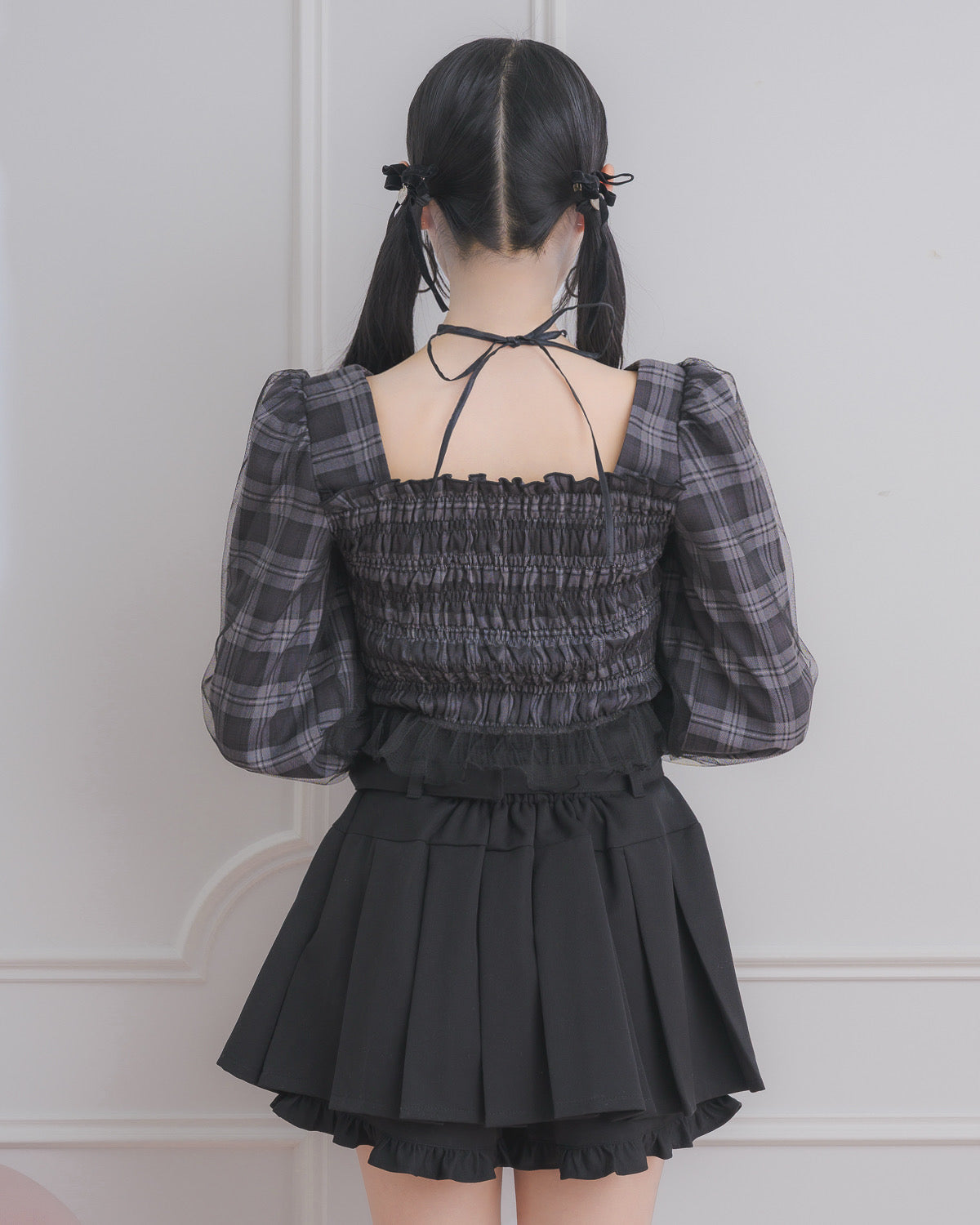 シャーリングチュール長袖フリルブラウス – pium