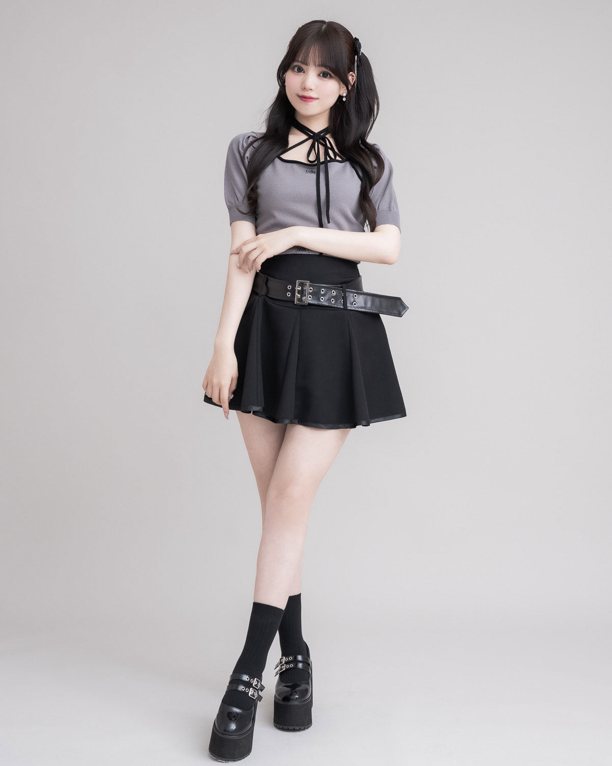 モデル身長：163cm/着用カラー:チャコール