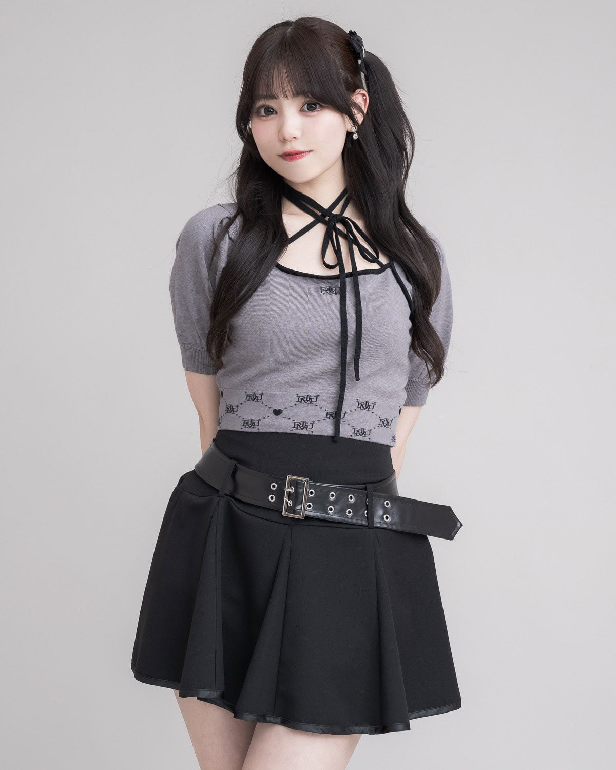 モデル身長：163cm/着用カラー:チャコール