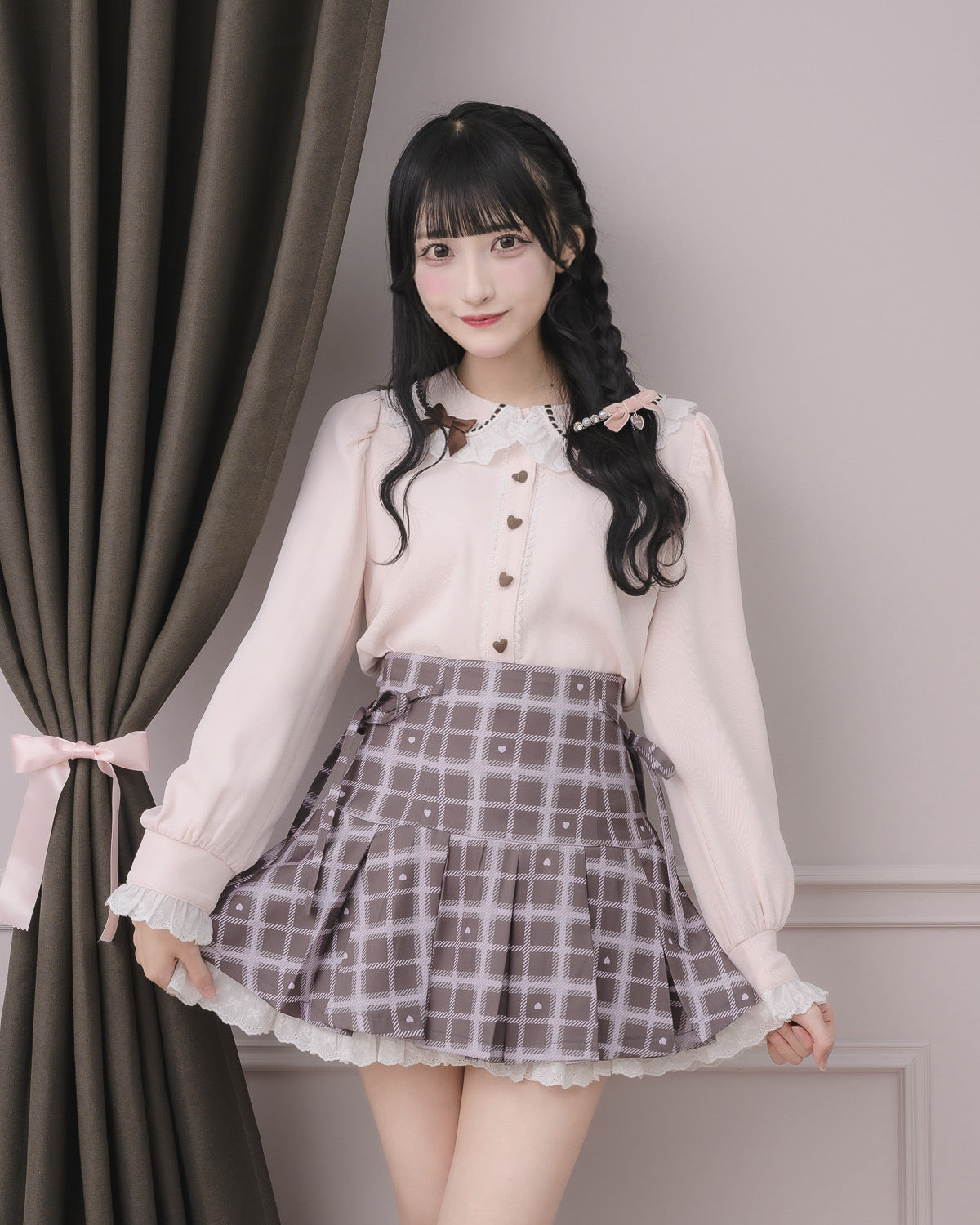 モデル身長：157cm/着用カラー:ブラウン