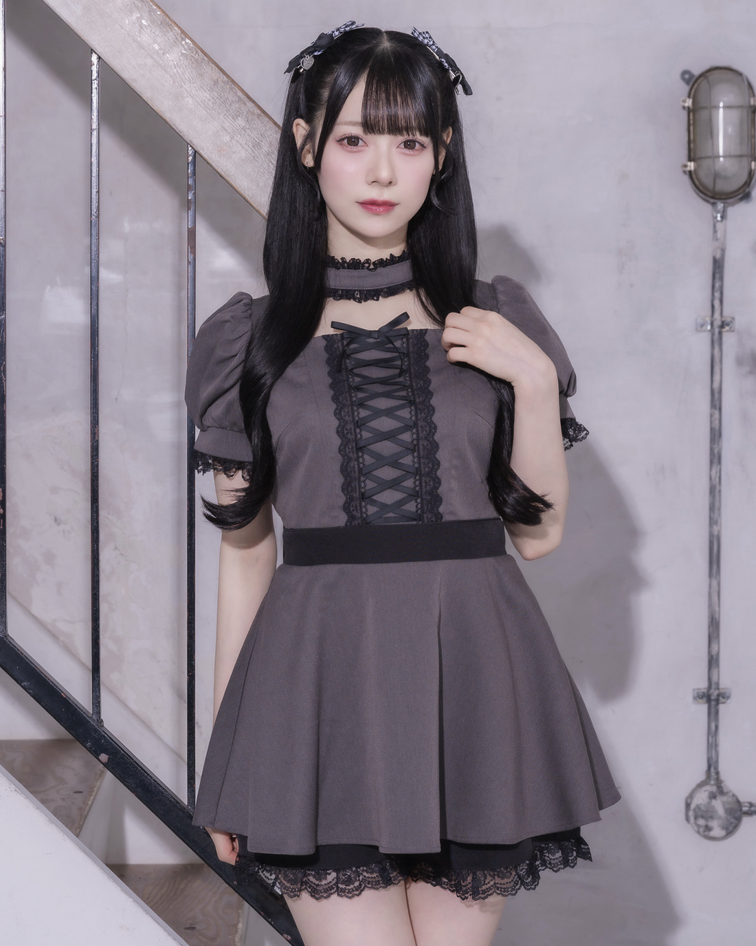 モデル身長：155cm/着用カラー : チャコール