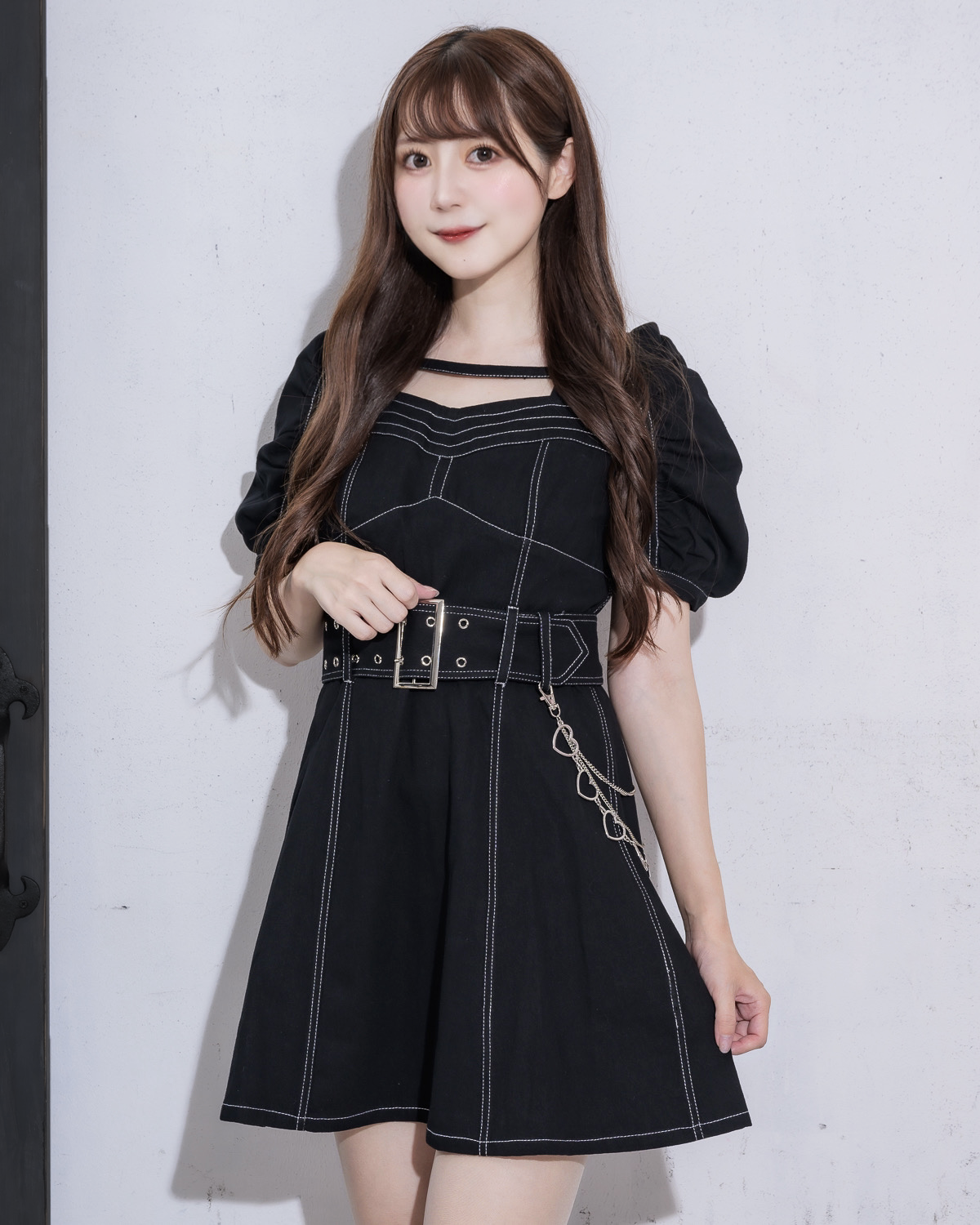 pium プリーツベルトミニワンピース ブラック クロステープベルトミニワンピース – pium