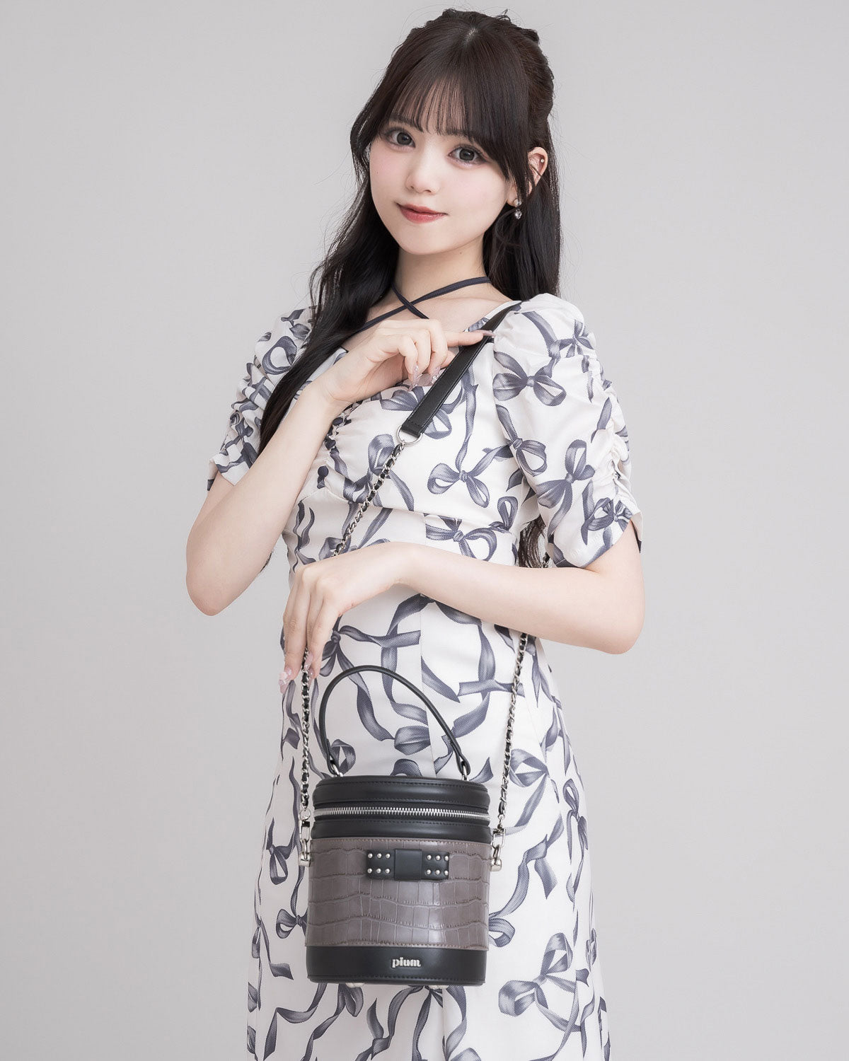 カラー:ダークグレー