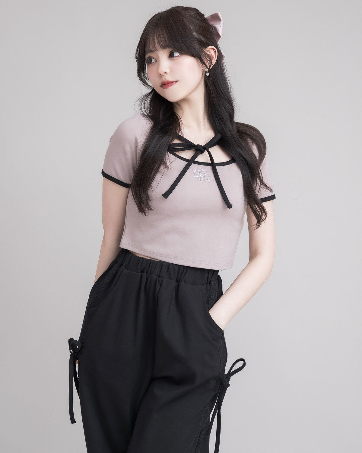 モデル身長:163cm/着用カラー:ピンク×ブラック