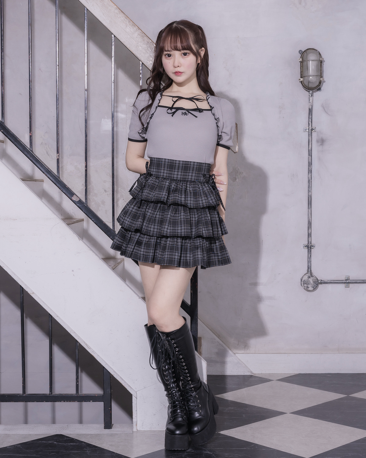 モデル身長:157cm/着用カラー : グレー