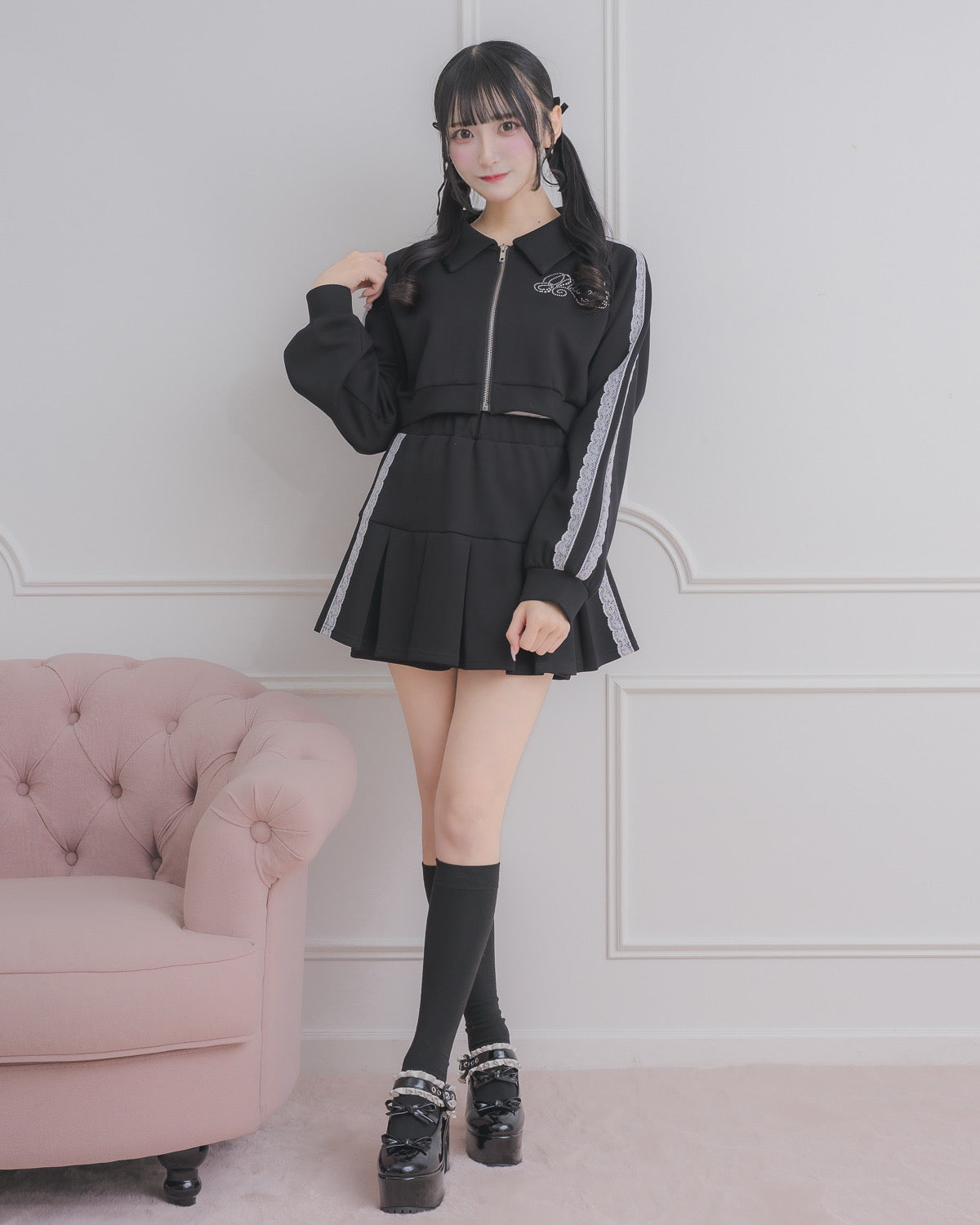 モデル身長：157cm/着用カラー:ブラック