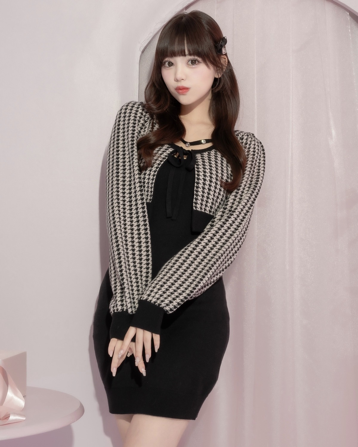 モデル身長:163cm/着用カラー:ブラック×ピンク