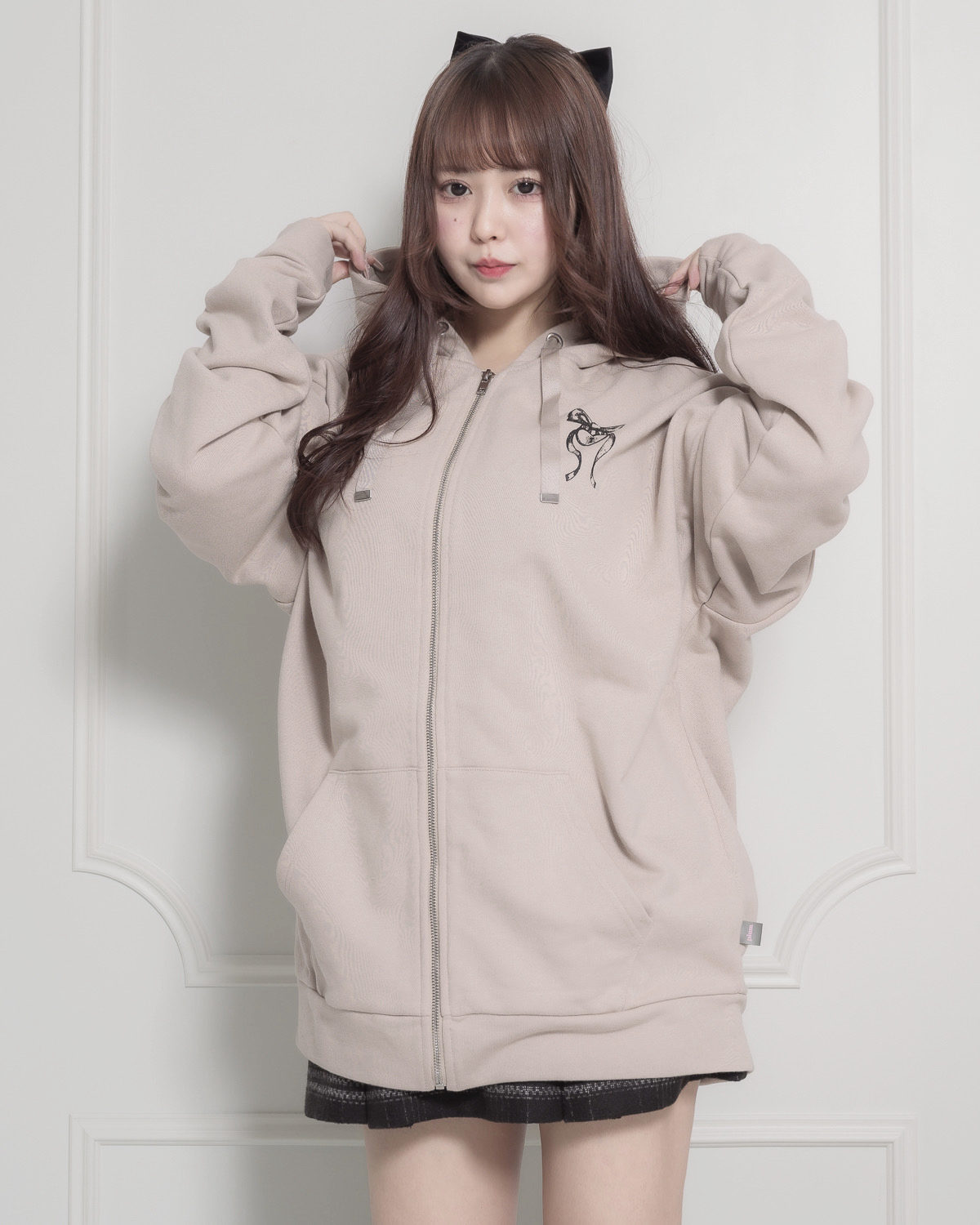 【新品】pium ピウム バッククロスオーバーサイズチェーンパーカー ピンク バッククロスオーバーサイズパーカー – pium