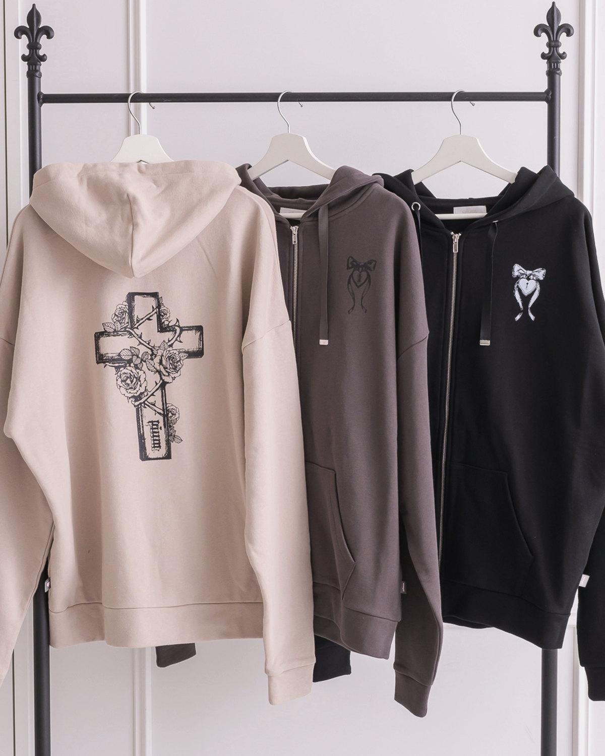 pium バッククロスオーバーサイズパーカー