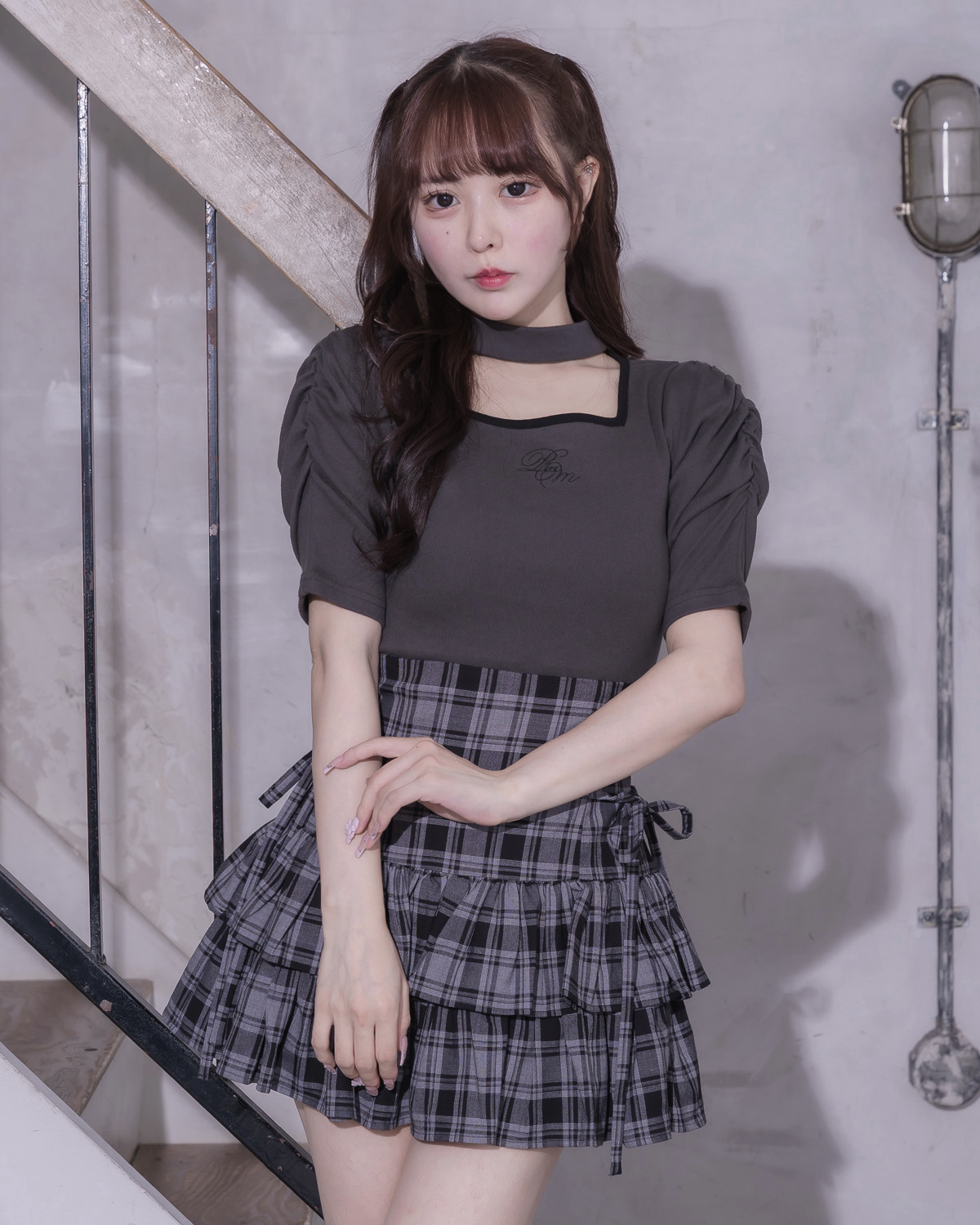 モデル身長:157cm/着用カラー : チャコール