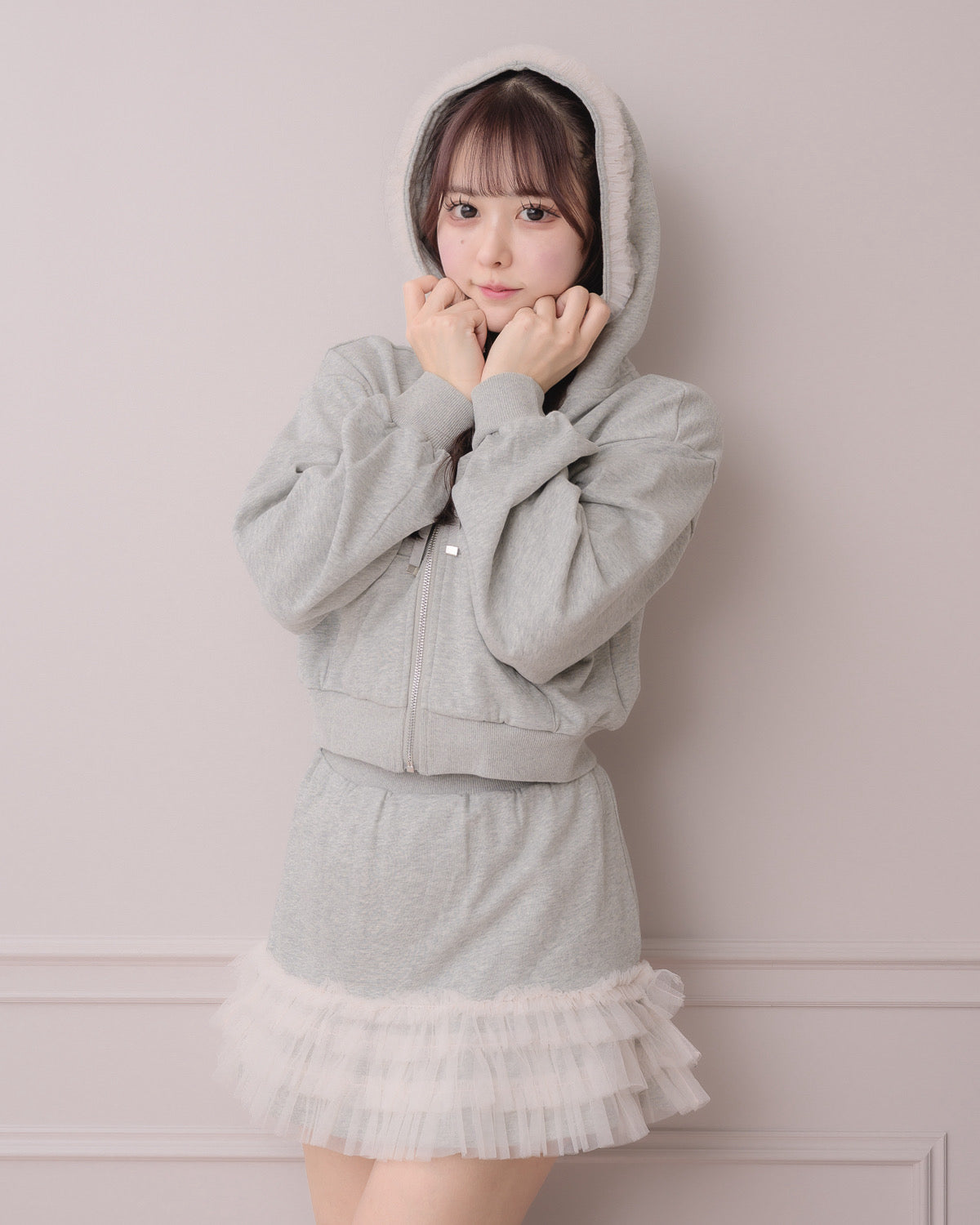 モデル身長：157cm/着用カラー:グレー