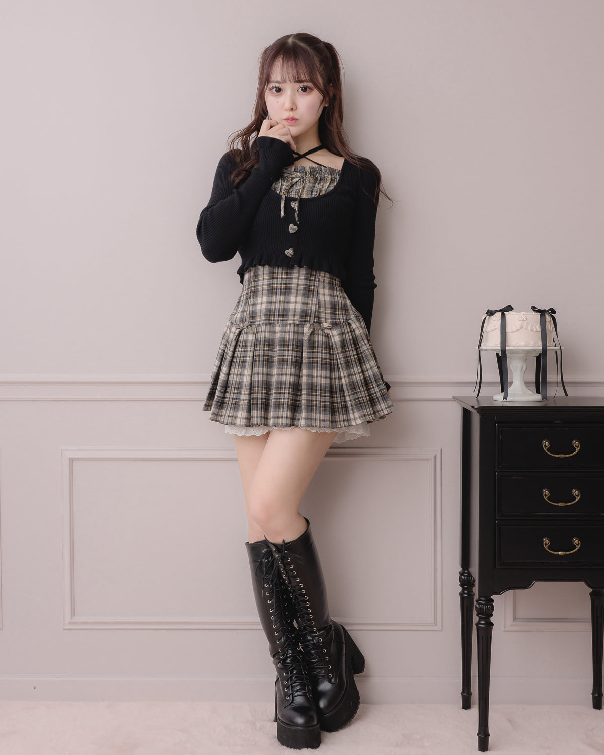 ★新品・送料込★pium ヨーク切替ハートボタン長袖ニット ベージュ ピウム ヨーク切替ハートボタン長袖ニット – pium