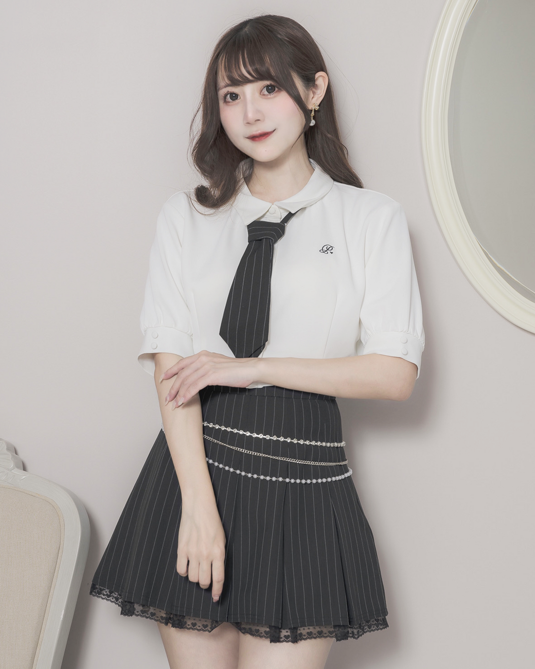 ビジューチェーン付きチェックプリーツスカパン