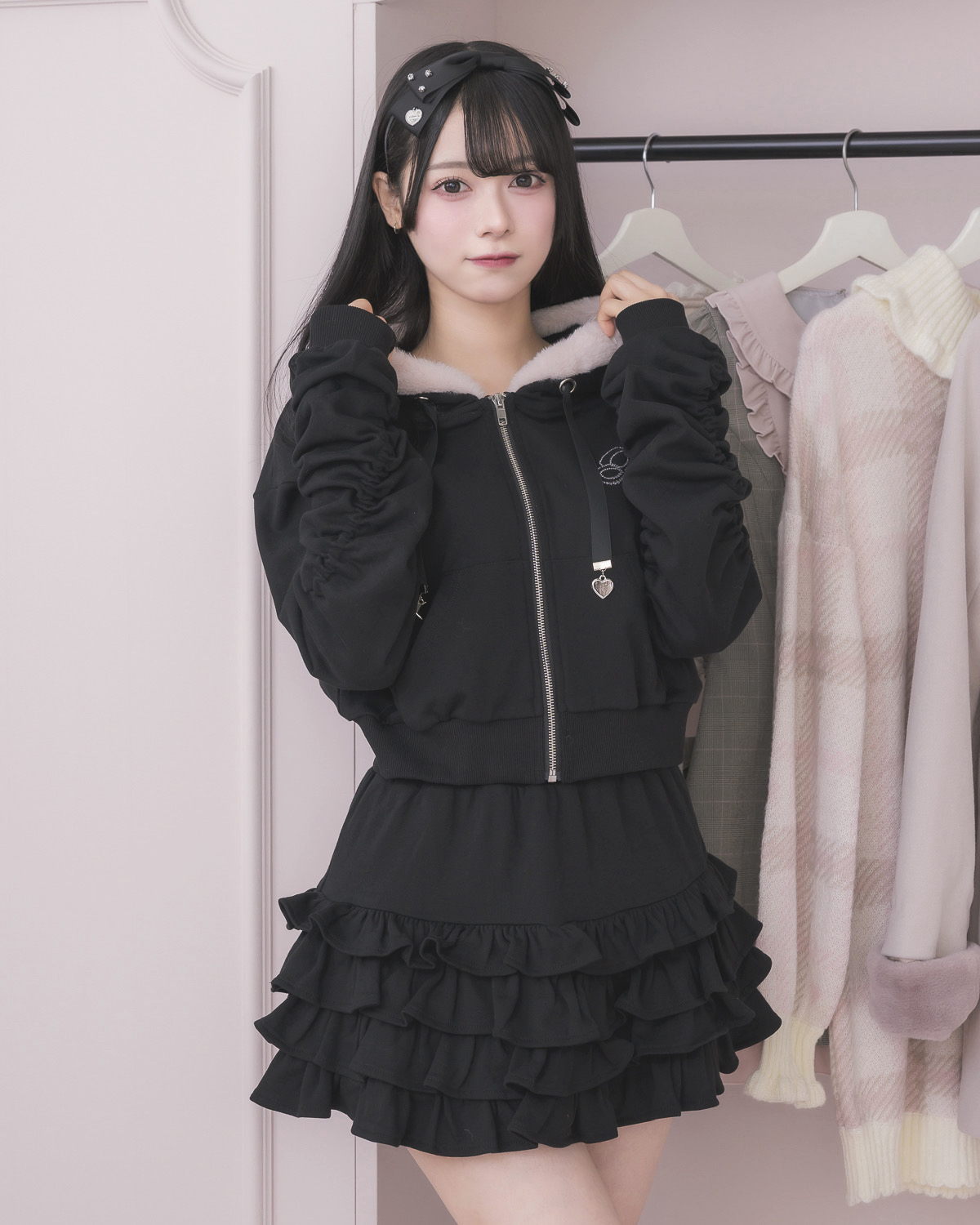 モデル身長:155cm/着用カラー:ブラック