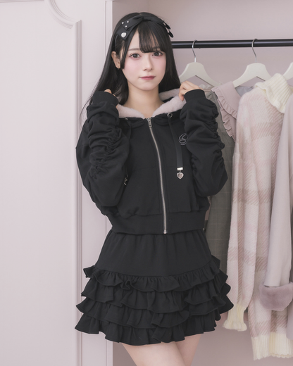 モデル身長：155cm/着用カラー:ブラック