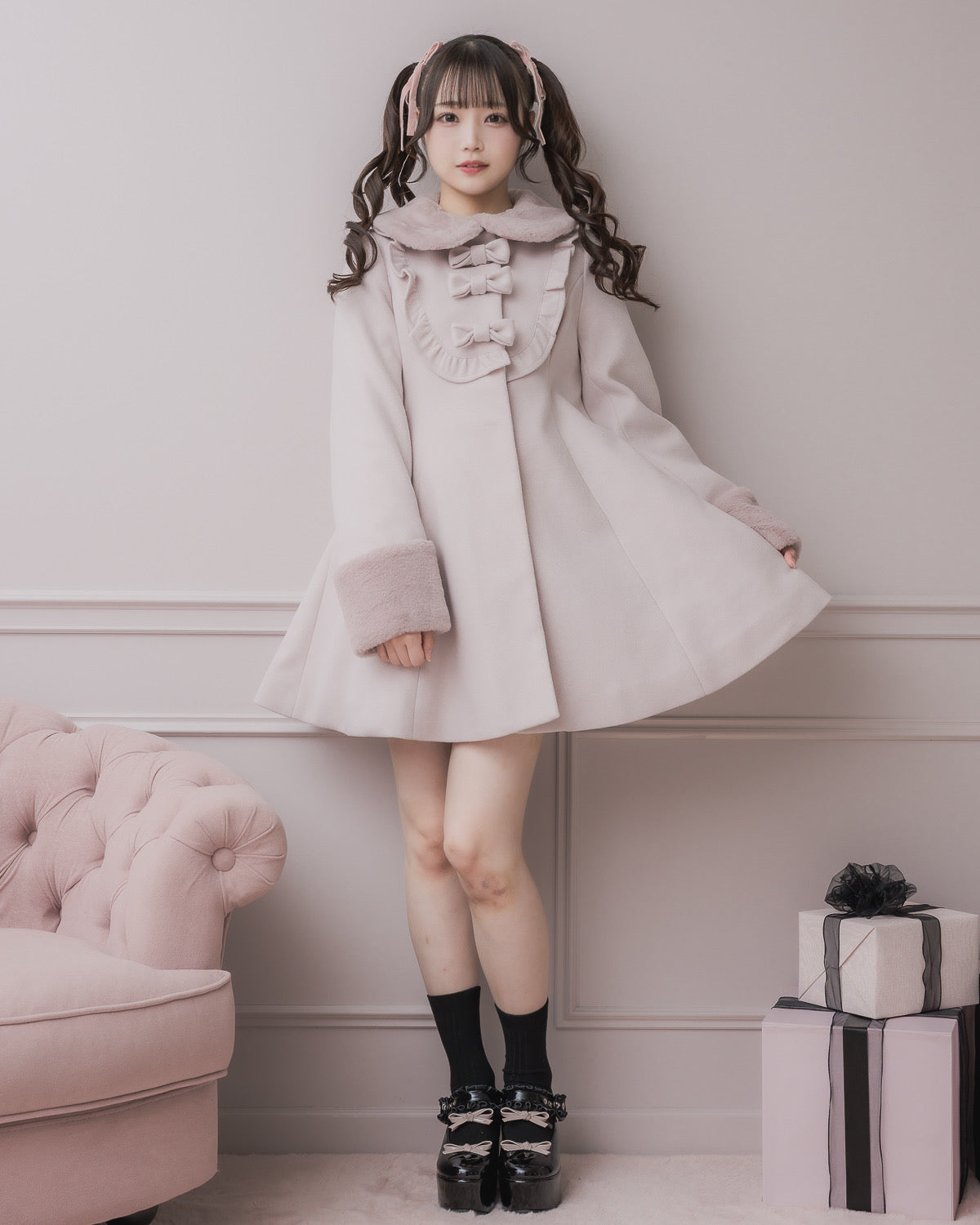 ♡完売品 pium ピウム ヨークフリルリボンドーリーコート ピンク×ブラック♡ ヨークフリルリボンドーリーコート – pium