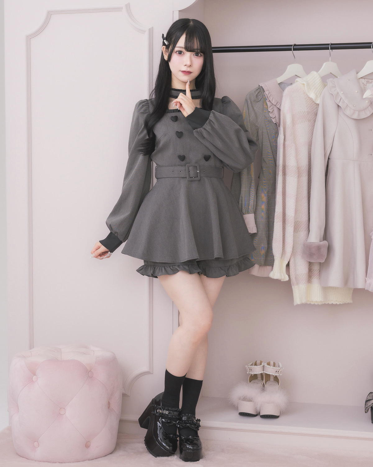 モデル身長：157cm/着用カラー : チャコール