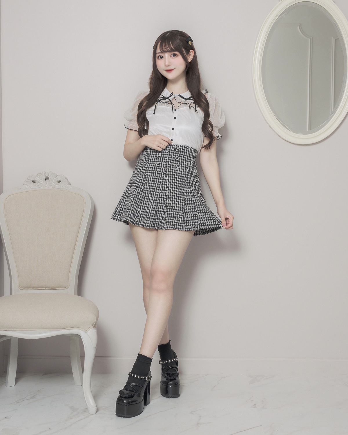 モデル身長:159cm/着用カラー:ホワイト