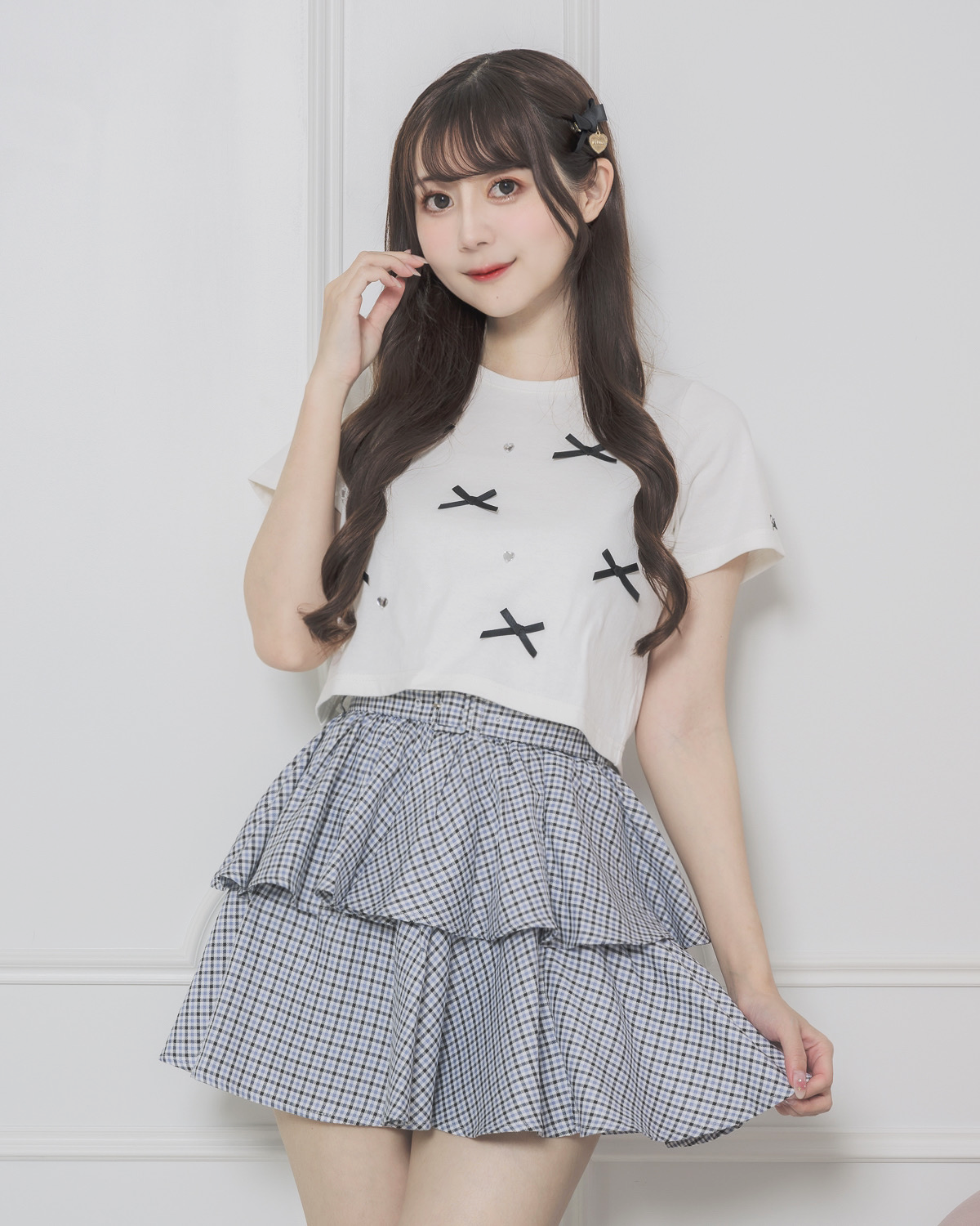 モデル身長:159cm/着用カラー:ホワイト×ブラック