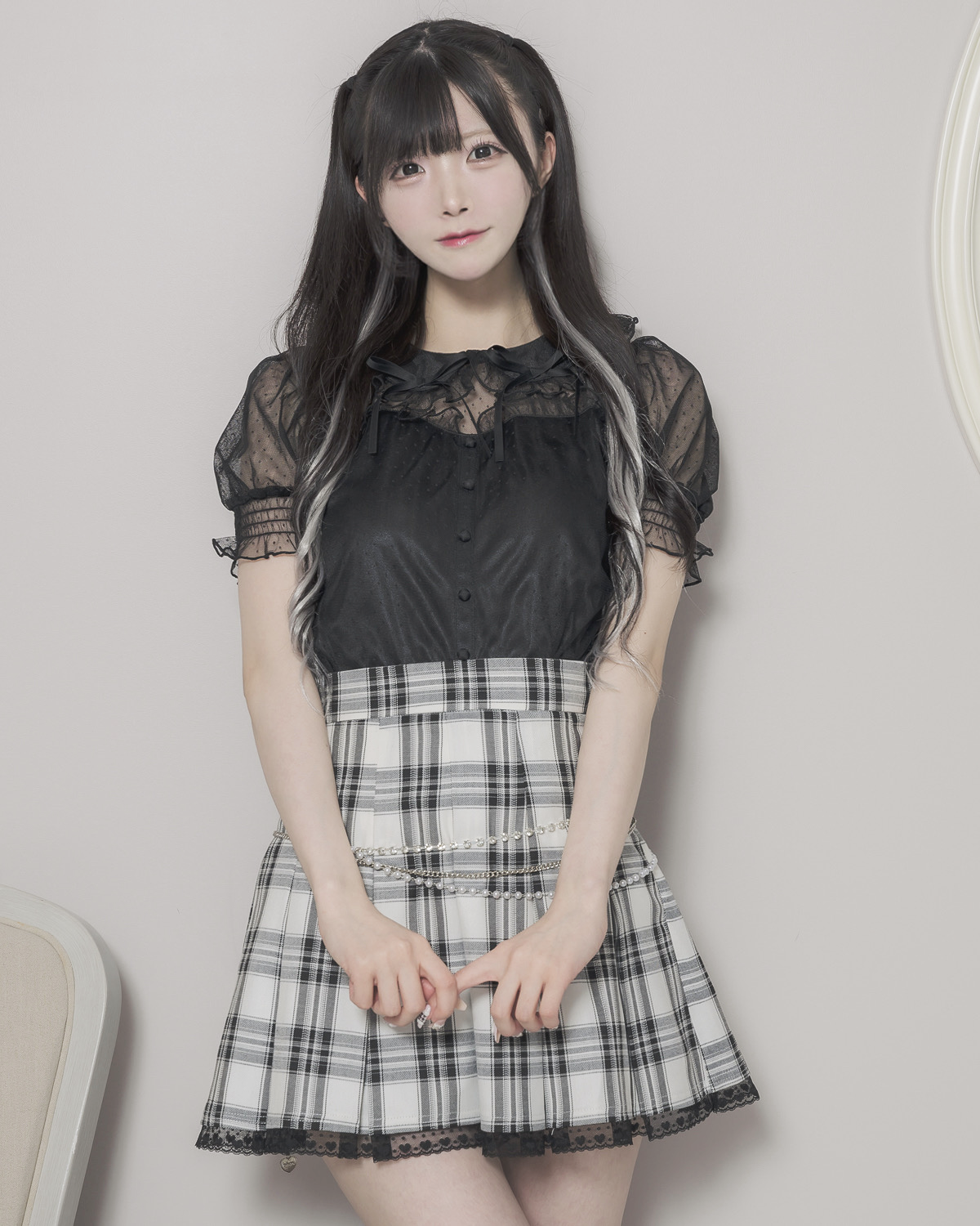 モデル身長:161cm / 着用カラー:ホワイトチェック